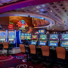 Opsi Split untuk pasangan kartu yang sama Pemain memilih untuk Split dua kartu King di Speed Blackjack
